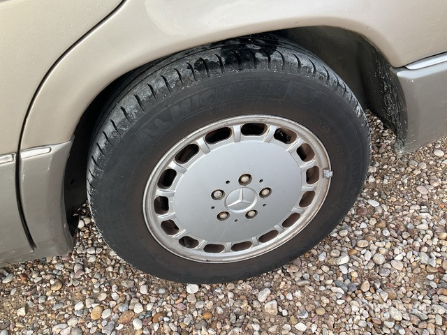 1990 Mercedes-Benz 300D Automobile - PKW: das Bild 4 1990 Mercedes-Benz 300D Automobile - PKW: das Bild 4