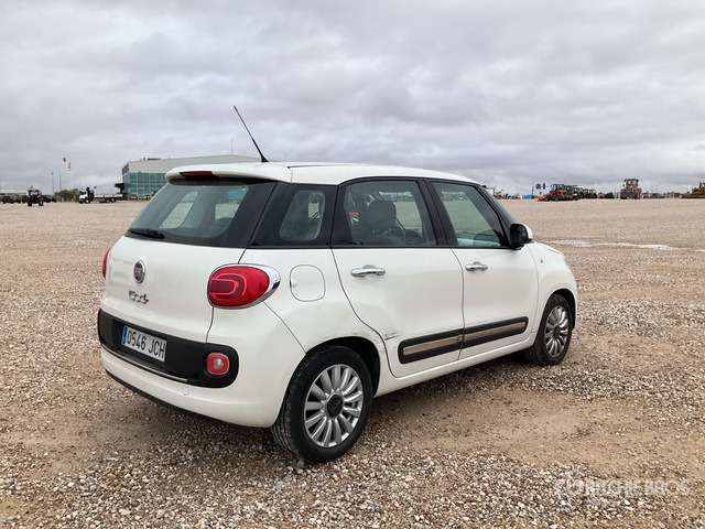 2014 Fiat 500 500L 1.3 JTD Automobile - PKW: das Bild 3 2014 Fiat 500 500L 1.3 JTD Automobile - PKW: das Bild 3