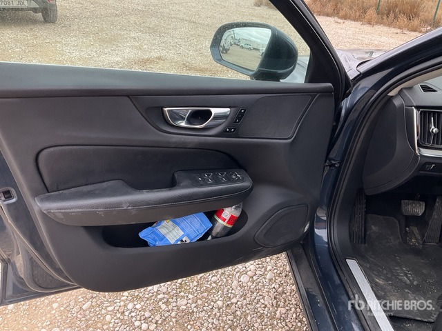 2021 Volvo V60 SUV - SUV/ Geländewagen: das Bild 4 2021 Volvo V60 SUV - SUV/ Geländewagen: das Bild 4