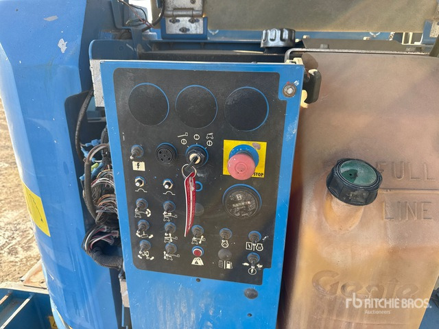 2004 Genie Z-34/22 Diesel Articulating Boom Lift - Gelenkarmbühne: das Bild 5 2004 Genie Z-34/22 Diesel Articulating Boom Lift - Gelenkarmbühne: das Bild 5