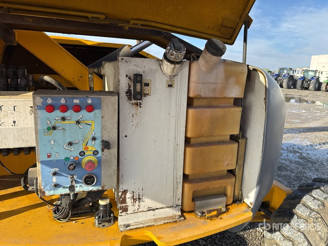 2004 Haulotte HA26PX - Gelenkarmbühne: das Bild 5 2004 Haulotte HA26PX - Gelenkarmbühne: das Bild 5