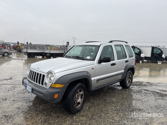 2005 Jeep Grand Cherokee Laredo SUV - SUV/ Geländewagen: das Bild 1 2005 Jeep Grand Cherokee Laredo SUV - SUV/ Geländewagen: das Bild 1