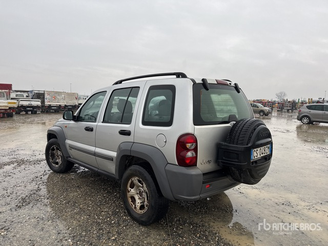 2005 Jeep Grand Cherokee Laredo SUV - SUV/ Geländewagen: das Bild 2 2005 Jeep Grand Cherokee Laredo SUV - SUV/ Geländewagen: das Bild 2