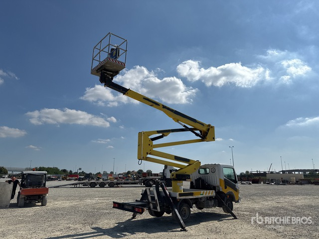 2011 Renault Maxity 110Dxi 2011 Socage DA320 20 m on Bucket Truck - LKW mit Arbeitsbühne: das Bild 4 2011 Renault Maxity 110Dxi 2011 Socage DA320 20 m on Bucket Truck - LKW mit Arbeitsbühne: das Bild 4