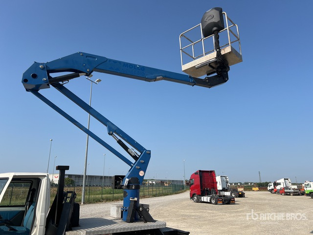 2012 Piaggio Porter 2012 Socage A314 14 m on Bucket Truck - LKW mit Arbeitsbühne: das Bild 5 2012 Piaggio Porter 2012 Socage A314 14 m on Bucket Truck - LKW mit Arbeitsbühne: das Bild 5