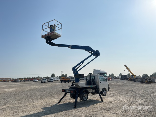 2012 Piaggio Porter 2012 Socage A314 14 m on Bucket Truck - LKW mit Arbeitsbühne: das Bild 3 2012 Piaggio Porter 2012 Socage A314 14 m on Bucket Truck - LKW mit Arbeitsbühne: das Bild 3