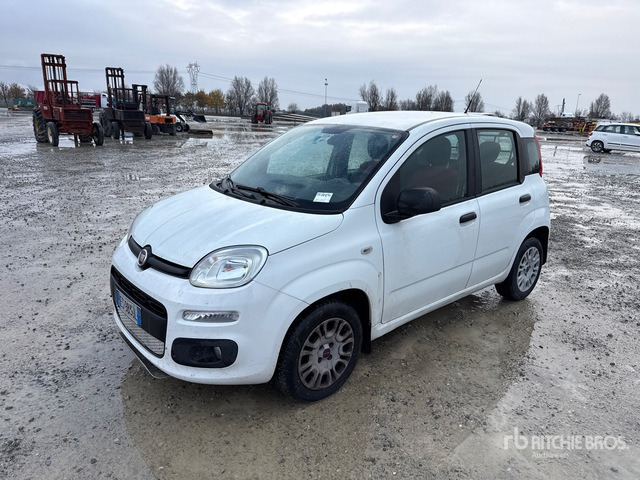 2013 Fiat Panda Automobile - PKW: das Bild 1 2013 Fiat Panda Automobile - PKW: das Bild 1