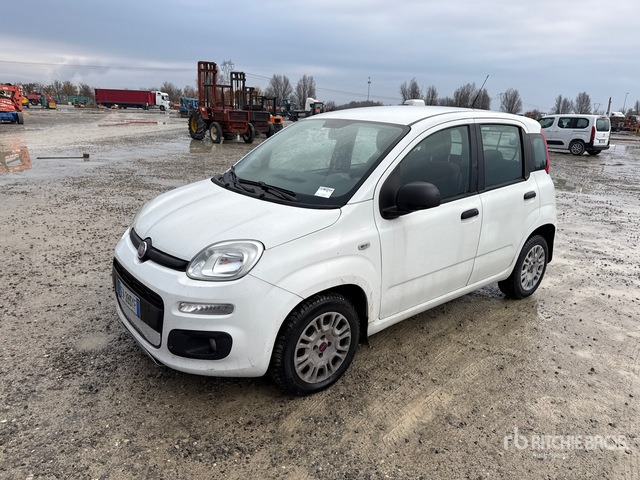 2014 Fiat Panda Automobile - PKW: das Bild 1 2014 Fiat Panda Automobile - PKW: das Bild 1