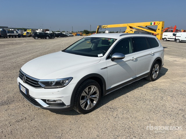 2018 Volkswagen Passat ALLTRACK SW VARIANT 2.0 TDI SCR ... Automobile - PKW: das Bild 2 2018 Volkswagen Passat ALLTRACK SW VARIANT 2.0 TDI SCR ... Automobile - PKW: das Bild 2