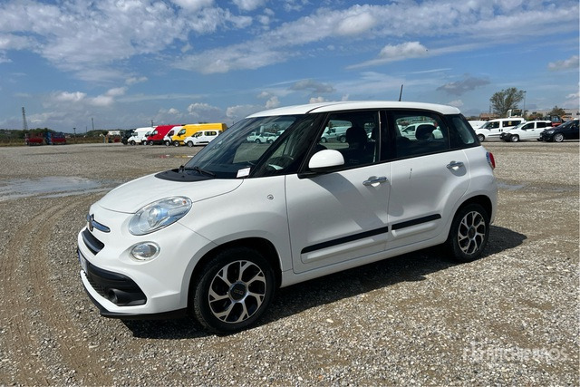2019 Fiat 500L 1.3 MTJ BUSINESS DUALOGIC 95CV AUTO Automobile - PKW: das Bild 3 2019 Fiat 500L 1.3 MTJ BUSINESS DUALOGIC 95CV AUTO Automobile - PKW: das Bild 3
