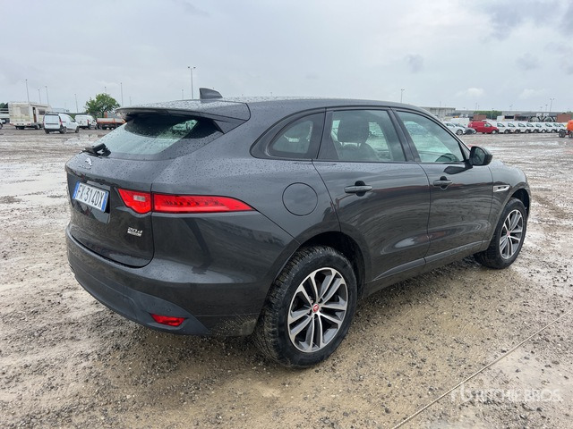 2019 Jaguar F-Pace 2.0D I4 180CV R-SPORT AWD (Inop ... SUV - SUV/ Geländewagen: das Bild 5 2019 Jaguar F-Pace 2.0D I4 180CV R-SPORT AWD (Inop ... SUV - SUV/ Geländewagen: das Bild 5
