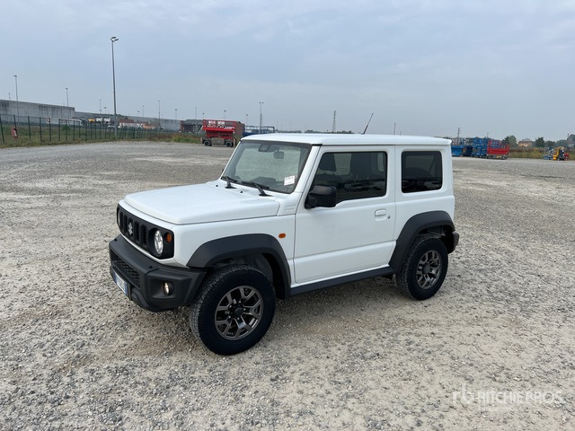 2019 Suzuki Jimny 1.5 Top 4wd allgrip 75KW/102CV SUV - SUV/ Geländewagen: das Bild 2 2019 Suzuki Jimny 1.5 Top 4wd allgrip 75KW/102CV SUV - SUV/ Geländewagen: das Bild 2