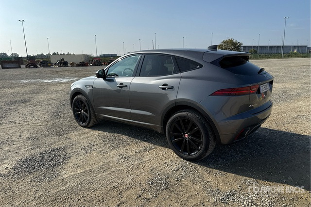 2020 Jaguar E Pace 2.0D I4 CHEQUERED FLAG AUTO 4WD SUV - SUV/ Geländewagen: das Bild 2 2020 Jaguar E Pace 2.0D I4 CHEQUERED FLAG AUTO 4WD SUV - SUV/ Geländewagen: das Bild 2