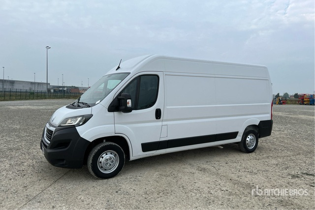 2021 Peugeot Boxer 333 L3H2 2.2 BLUEHDI 140CV S&S Van Truck - Kastenwagen: das Bild 1 2021 Peugeot Boxer 333 L3H2 2.2 BLUEHDI 140CV S&S Van Truck - Kastenwagen: das Bild 1