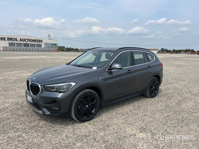 2022 BMW X1 Hybrid xDrive 25e Automobile - PKW: das Bild 2 2022 BMW X1 Hybrid xDrive 25e Automobile - PKW: das Bild 2