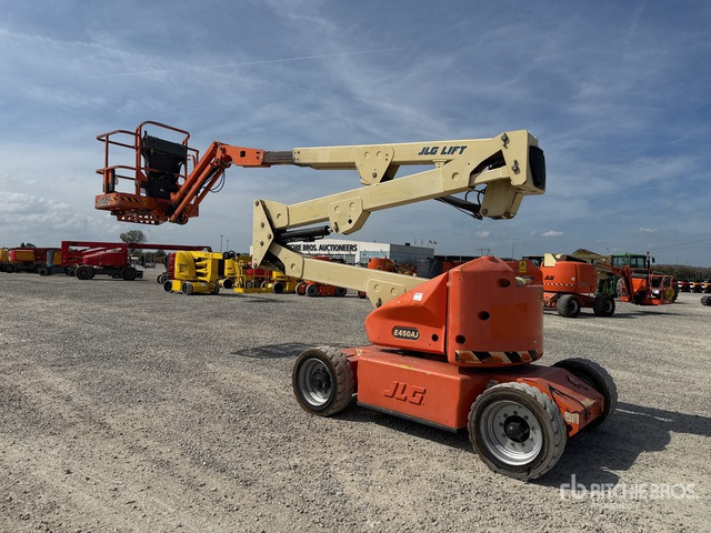 2008 JLG E450AJ V A069 Piattaforma monobraccio articolata - Andere Technik: das Bild 3 2008 JLG E450AJ V A069 Piattaforma monobraccio articolata - Andere Technik: das Bild 3