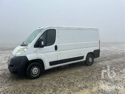 FIAT DUCATO - Koffer LKW: das Bild 2 FIAT DUCATO - Koffer LKW: das Bild 2