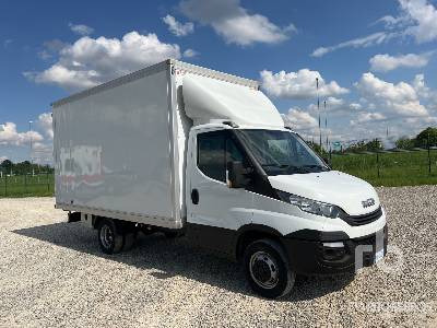 IVECO DAILY 35C140 - Koffer LKW: das Bild 4 IVECO DAILY 35C140 - Koffer LKW: das Bild 4