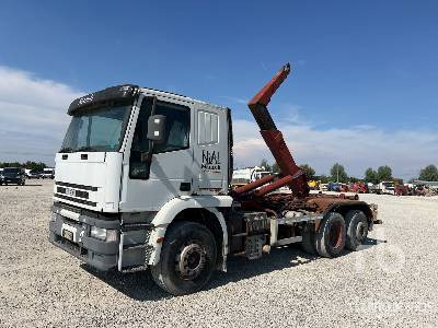 IVECO MAGIRUS 240E42 6x2 Sleeper - Abrollkipper: das Bild 2 IVECO MAGIRUS 240E42 6x2 Sleeper - Abrollkipper: das Bild 2