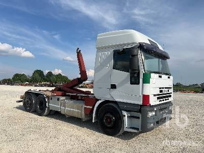 IVECO MAGIRUS 260E43/ 6x2 Sleeper - Abrollkipper: das Bild 4 IVECO MAGIRUS 260E43/ 6x2 Sleeper - Abrollkipper: das Bild 4