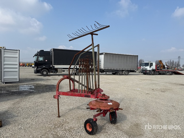 Ima La Rocca Hay Rake - Heuwender/ Wenderechen: das Bild 1 Ima La Rocca Hay Rake - Heuwender/ Wenderechen: das Bild 1