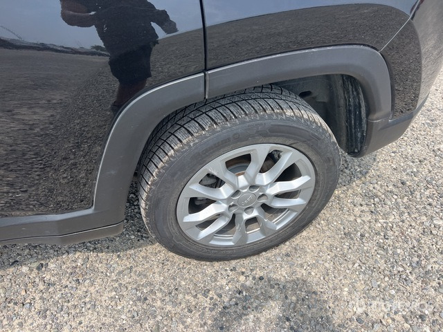 Jeep Compass SUV - SUV/ Geländewagen: das Bild 5 Jeep Compass SUV - SUV/ Geländewagen: das Bild 5