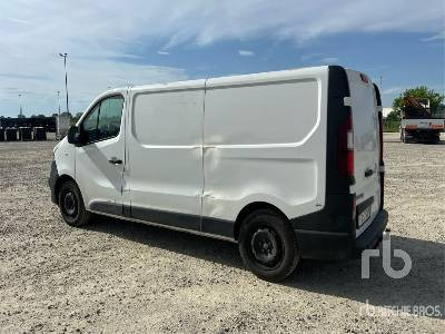 OPEL VIVARO - Koffer LKW: das Bild 2 OPEL VIVARO - Koffer LKW: das Bild 2
