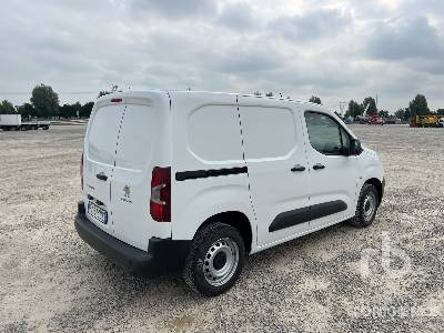 PEUGEOT PARTNER L1 BLUEHDI 75CV PREMIUM - Koffer LKW: das Bild 3 PEUGEOT PARTNER L1 BLUEHDI 75CV PREMIUM - Koffer LKW: das Bild 3