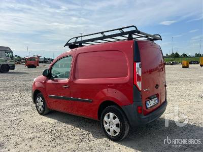 RENAULT KANGOO EXPRESS - Koffer LKW: das Bild 2 RENAULT KANGOO EXPRESS - Koffer LKW: das Bild 2