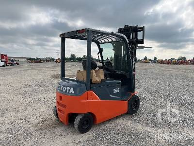 TOYOTA 8FBMT30 3000 kg - Elektrostapler: das Bild 3 TOYOTA 8FBMT30 3000 kg - Elektrostapler: das Bild 3