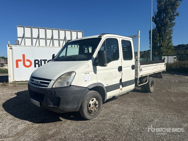 2007 Iveco 35C15 Crew Cab 4x2 Camion Benne Doubl ... S/A Dump Truck - Kipper Transporter, Transporter mit Doppelkabine: das Bild 1 2007 Iveco 35C15 Crew Cab 4x2 Camion Benne Doubl ... S/A Dump Truck - Kipper Transporter, Transporter mit Doppelkabine: das Bild 1