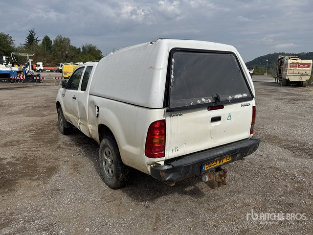2007 Toyota Hilux 4x4 Crew Cab (Inoperable) Pickup - Pick-up: das Bild 4 2007 Toyota Hilux 4x4 Crew Cab (Inoperable) Pickup - Pick-up: das Bild 4
