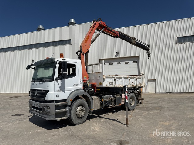 2008 Mercedes Axor 1833 2008 Palfinger PK15500 6100 kg ... Dump Truck with Crane - Schlegelmäher/ Mulcher: das Bild 4 2008 Mercedes Axor 1833 2008 Palfinger PK15500 6100 kg ... Dump Truck with Crane - Schlegelmäher/ Mulcher: das Bild 4