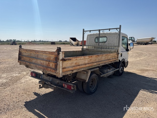 2008 Nissan Cabstar 35.13 Camion Benne (Inoperable) Dump Truck: Light Duty - Kipper Transporter: das Bild 3 2008 Nissan Cabstar 35.13 Camion Benne (Inoperable) Dump Truck: Light Duty - Kipper Transporter: das Bild 3