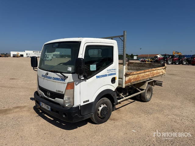 2008 Nissan Cabstar 35.13 Camion Benne (Inoperable) Dump Truck: Light Duty - Kipper Transporter: das Bild 2 2008 Nissan Cabstar 35.13 Camion Benne (Inoperable) Dump Truck: Light Duty - Kipper Transporter: das Bild 2