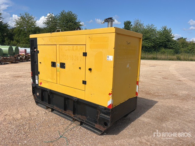 2015 Doosan G40 40 kVA Skid-Mounted Groupe Elec ... Generator Set - Stromgenerator: das Bild 3 2015 Doosan G40 40 kVA Skid-Mounted Groupe Elec ... Generator Set - Stromgenerator: das Bild 3