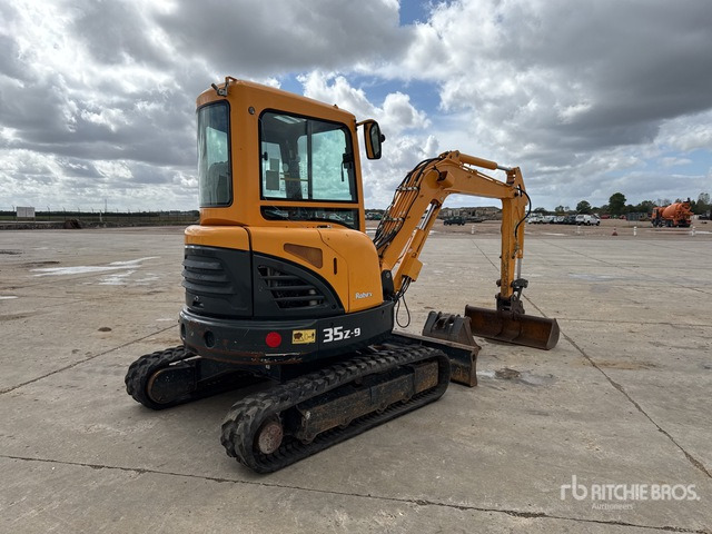 2018 Hyundai R35Z9 Mini-Pelle Mini Excavator: <6.6t - Minibagger: das Bild 3 2018 Hyundai R35Z9 Mini-Pelle Mini Excavator: <6.6t - Minibagger: das Bild 3