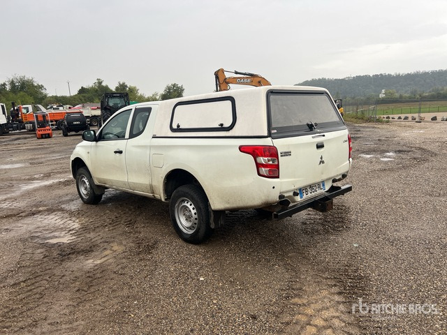 2018 Mitsubishi L200 4x4 Extended Cab (Inoperable) Pickup - Pick-up: das Bild 4 2018 Mitsubishi L200 4x4 Extended Cab (Inoperable) Pickup - Pick-up: das Bild 4