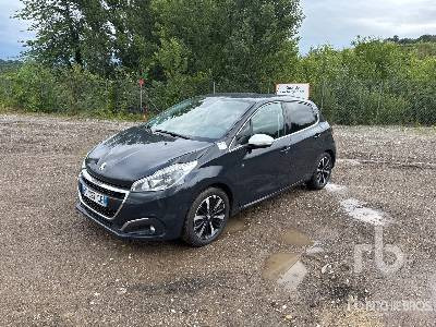 PEUGEOT 208 - PKW: das Bild 1 PEUGEOT 208 - PKW: das Bild 1