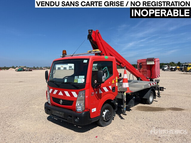 Renault Maxity DTI 130 Camion ? godets - LKW mit Arbeitsbühne: das Bild 2 Renault Maxity DTI 130 Camion ? godets - LKW mit Arbeitsbühne: das Bild 2