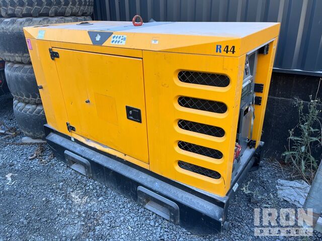 Sdmo R44 Generator Set - Stromgenerator: das Bild 2 Sdmo R44 Generator Set - Stromgenerator: das Bild 2