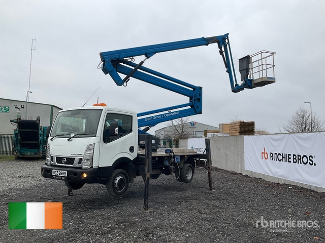 Nissan Cabstar NT400 Bucket Truck - LKW mit Arbeitsbühne: das Bild 2 Nissan Cabstar NT400 Bucket Truck - LKW mit Arbeitsbühne: das Bild 2