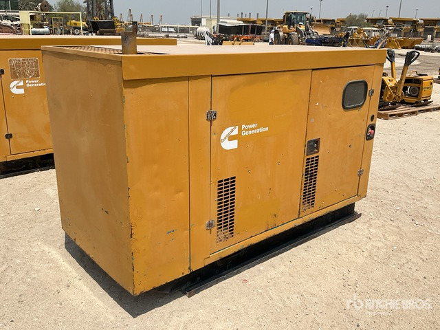 2005 Cummins C1105D5 100 kVA Skid-Mounted Generator Set - Stromgenerator: das Bild 3 2005 Cummins C1105D5 100 kVA Skid-Mounted Generator Set - Stromgenerator: das Bild 3