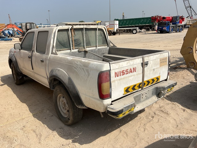 2008 Nissan 4x4 Crew Cab (Inoperable) Pickup - Pick-up: das Bild 3 2008 Nissan 4x4 Crew Cab (Inoperable) Pickup - Pick-up: das Bild 3