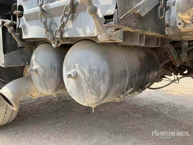 2008 Volvo FM400 6x4 20000 Liters Vacuum Tanker Truck - Saug-/ Spülfahrzeug: das Bild 5 2008 Volvo FM400 6x4 20000 Liters Vacuum Tanker Truck - Saug-/ Spülfahrzeug: das Bild 5
