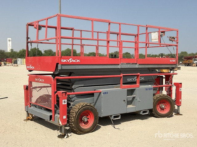 2012 Skyjack SJ9241 4x4 Diesel Scissor Lift - Scherenbühne: das Bild 3 2012 Skyjack SJ9241 4x4 Diesel Scissor Lift - Scherenbühne: das Bild 3
