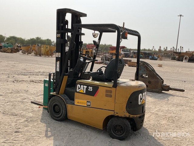2014 Cat EP25K-PAC 2.5 ton Electric Forklift - Elektrostapler: das Bild 3 2014 Cat EP25K-PAC 2.5 ton Electric Forklift - Elektrostapler: das Bild 3