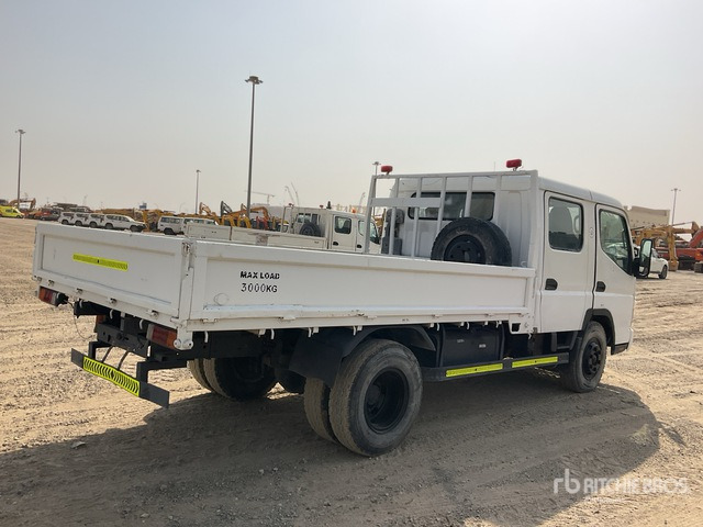 2014 Mitsubishi Canter 4x2 Crew Cab Flatbed Truck - Pritsche LKW: das Bild 4 2014 Mitsubishi Canter 4x2 Crew Cab Flatbed Truck - Pritsche LKW: das Bild 4