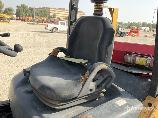 2015 Komatsu FH40-1 4 ton Forklift - Dieselstapler: das Bild 5 2015 Komatsu FH40-1 4 ton Forklift - Dieselstapler: das Bild 5