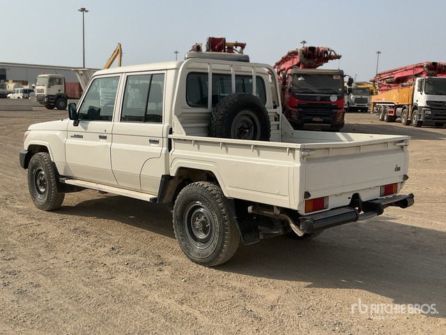 2016 Toyota Land Cruiser 79L 4x4 Crew Cab Pickup - Pick-up: das Bild 3 2016 Toyota Land Cruiser 79L 4x4 Crew Cab Pickup - Pick-up: das Bild 3